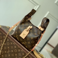 LV Shopping Bags